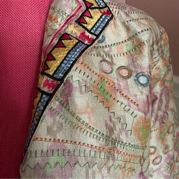 Anu by Natural Pastel Embroidered 100% Silk Jacket size Large - Picture 3 of 8